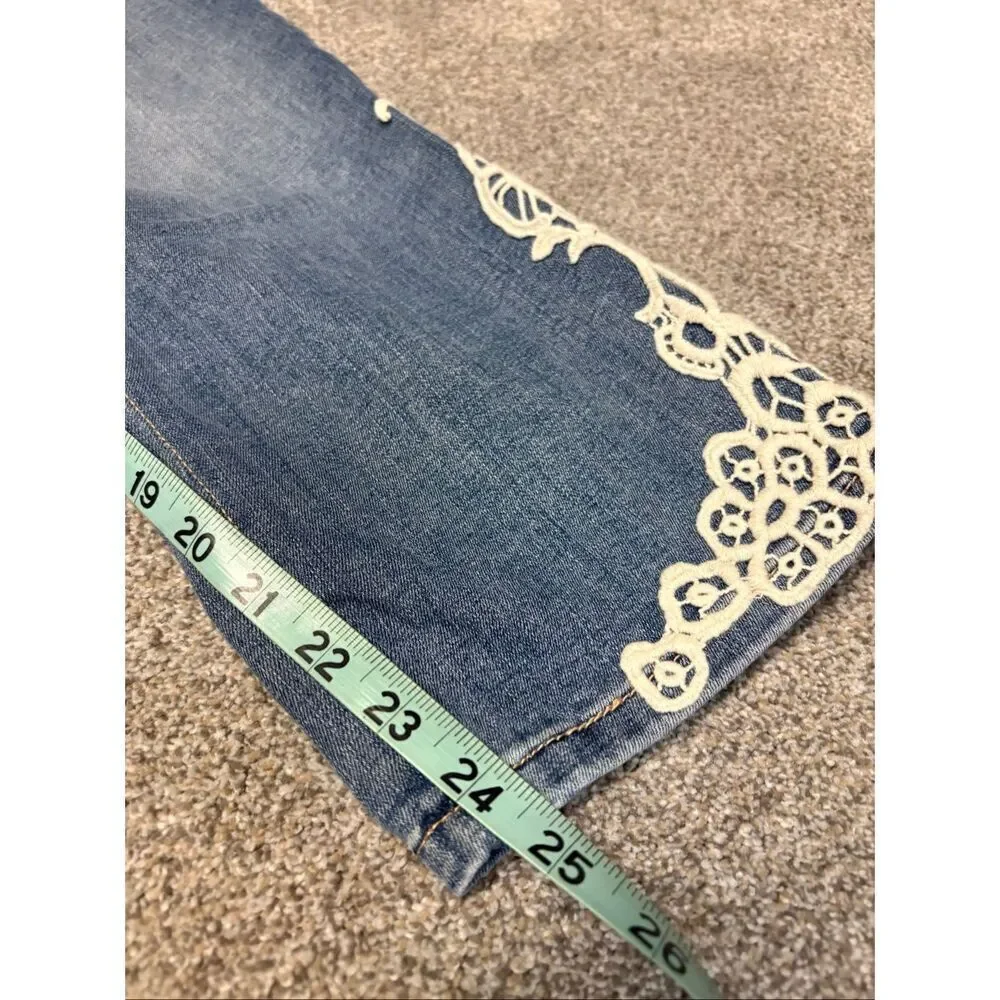 Inc. Denim straight leg regular fit crop jeans size 12.